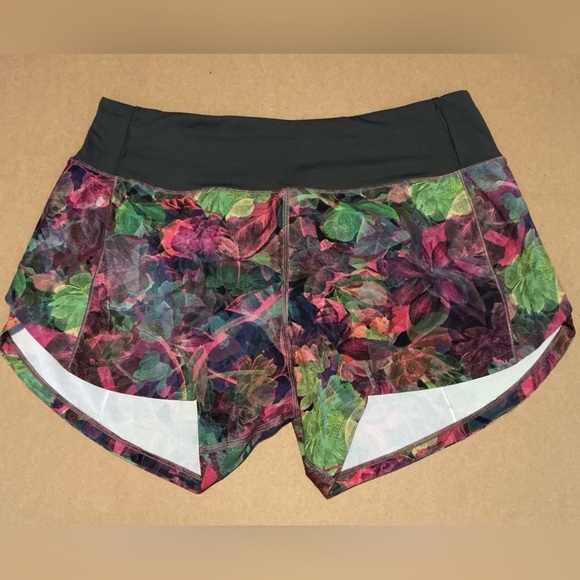 Lululemon Athletica purple and Green printed floral Shorts size 6 - Picture 4 of 8